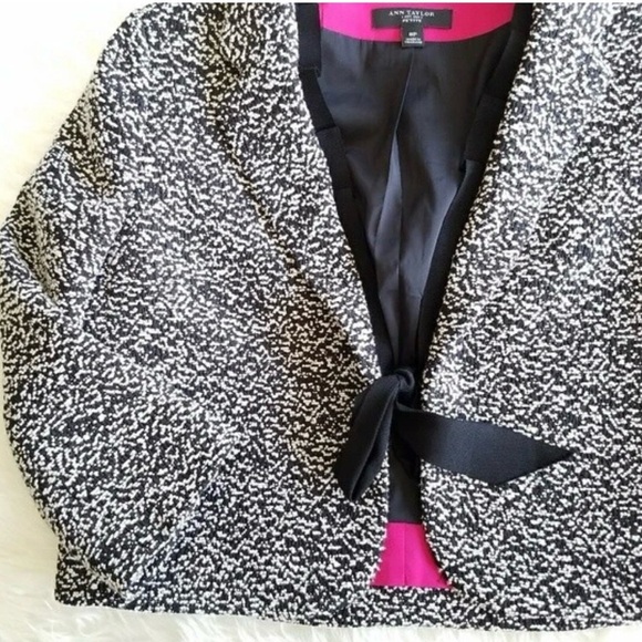 Ann Taylor Monochrome Textured Blazer - Picture 3 of 8
